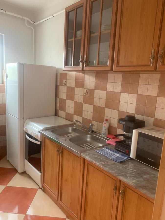 Gabor Aron Apartment Хайдусобосло Экстерьер фото